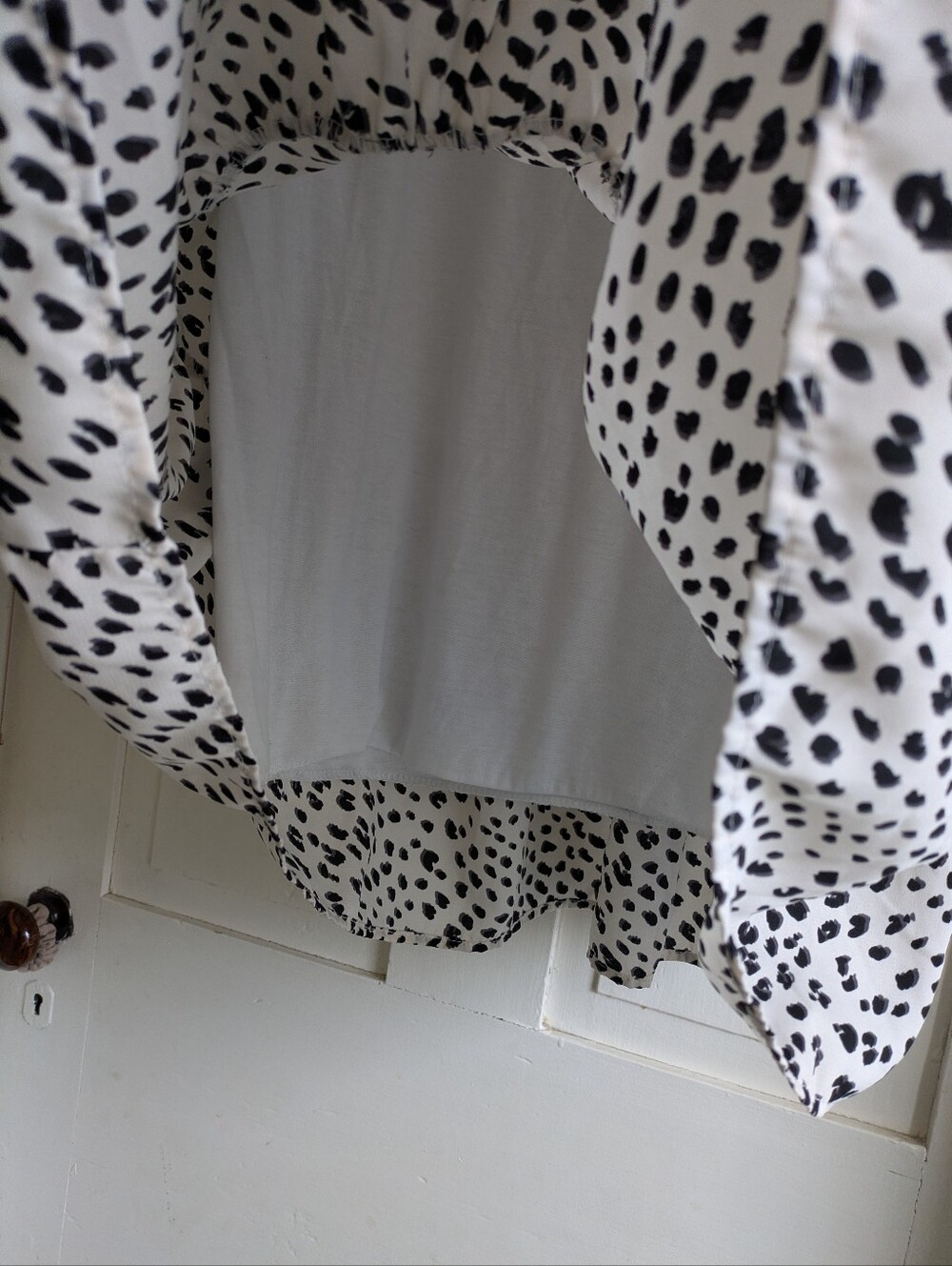 Beeson River Maternity Snow Leopard Print Mini Dress w/ Flutter Sleeves- S/M - Picture 4 of 7